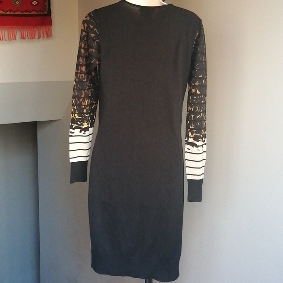 TAHARI Wool Sweater Dress Size S - Picture 2 of 5